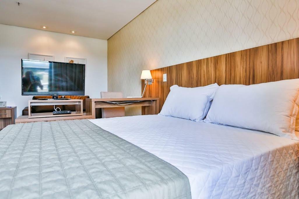 Comfort Hotel Cuiaba Екстер'єр фото