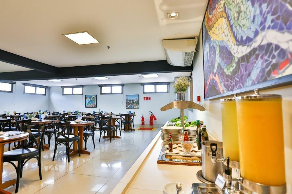 Comfort Hotel Cuiaba Екстер'єр фото