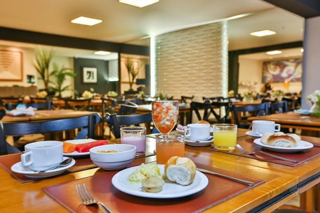 Comfort Hotel Cuiaba Екстер'єр фото