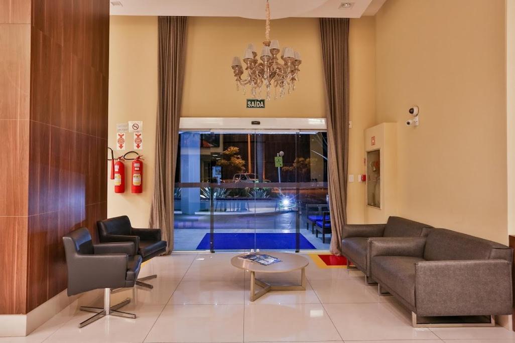Comfort Hotel Cuiaba Екстер'єр фото