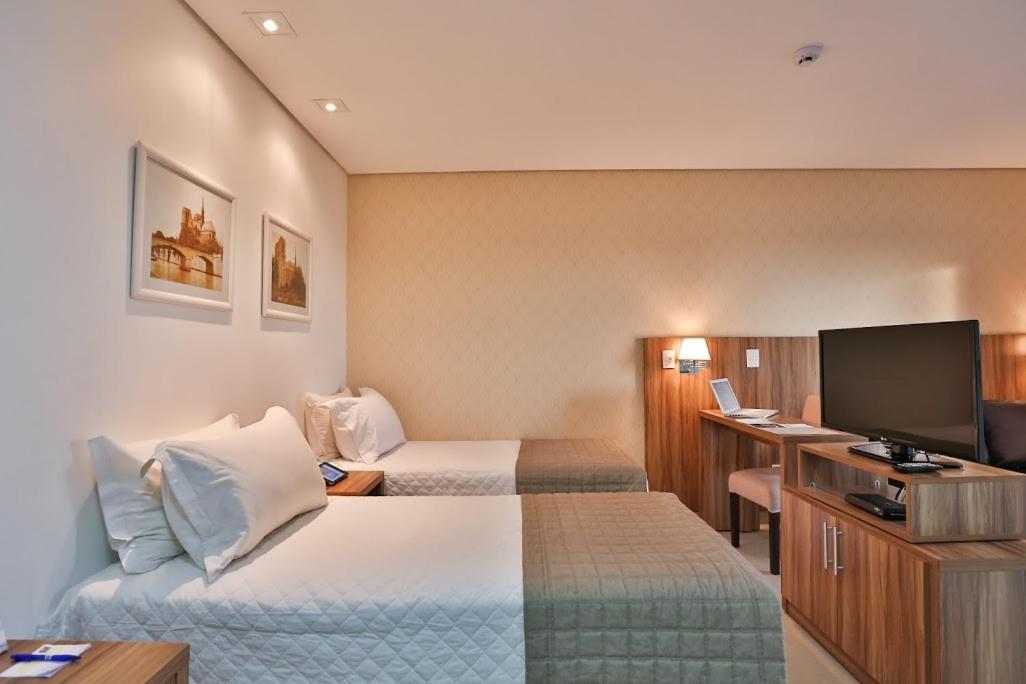 Comfort Hotel Cuiaba Екстер'єр фото